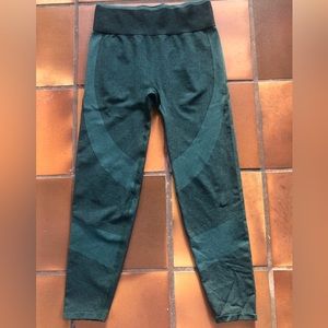 VS PINK seamless leggings CHEAP!